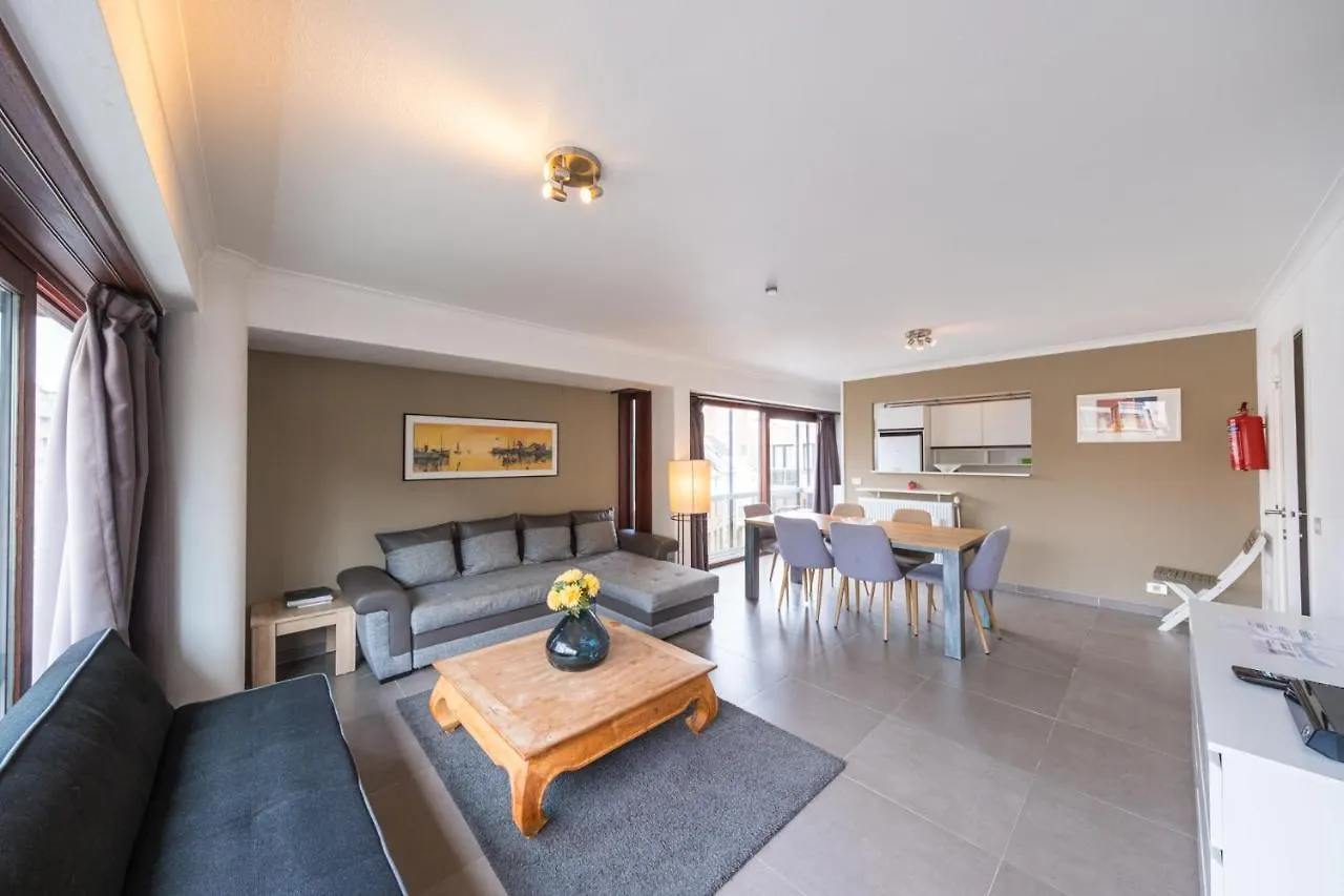 Duong Condo Ostend Apartment