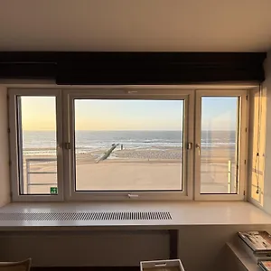 Sea View Mariakerke-bad - La Brise Appartement